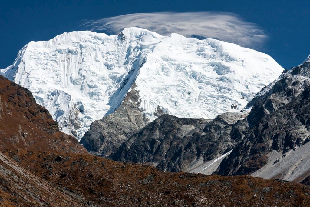 Mount Shishapangma, Himalayas mountain range
