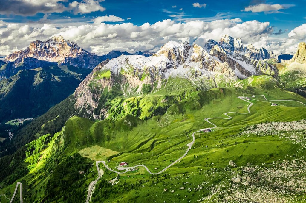 Passo Giau and Averau peak, Dolomites 