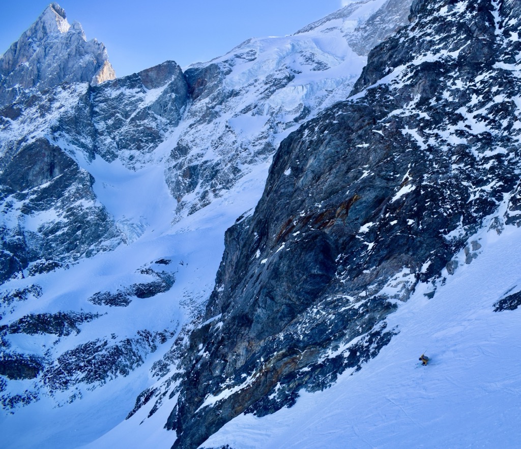 The Mur du Vallons, the most classic of all La Grave classics. Photo: Sergei Poljak. Alpe d Huez Ski Resort
