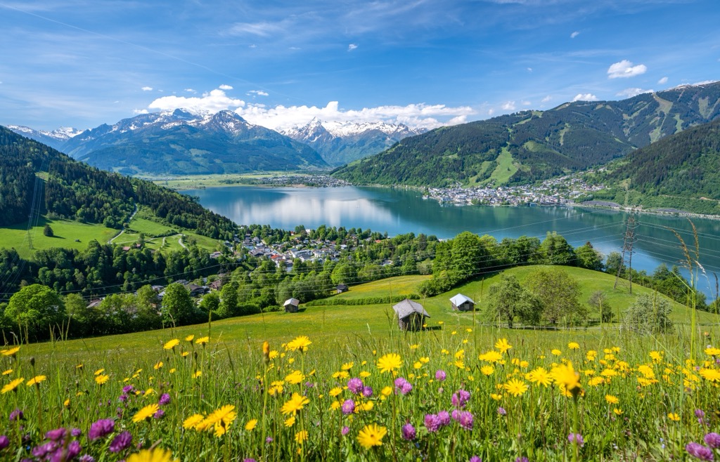 Zell am See with the Glockner Group and Hohe Tauern National Park towering behind. Glockner Group